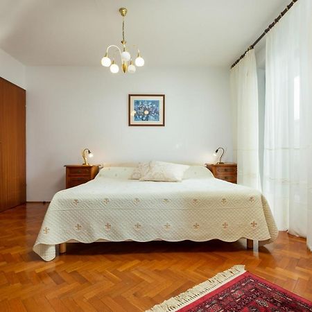Holiday Apartment Suzana โรวีน ภายนอก รูปภาพ