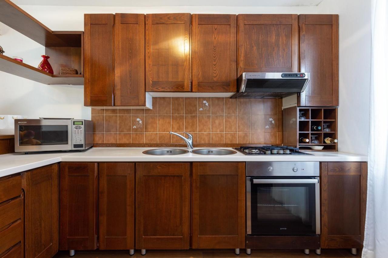 Holiday Apartment Suzana โรวีน ภายนอก รูปภาพ