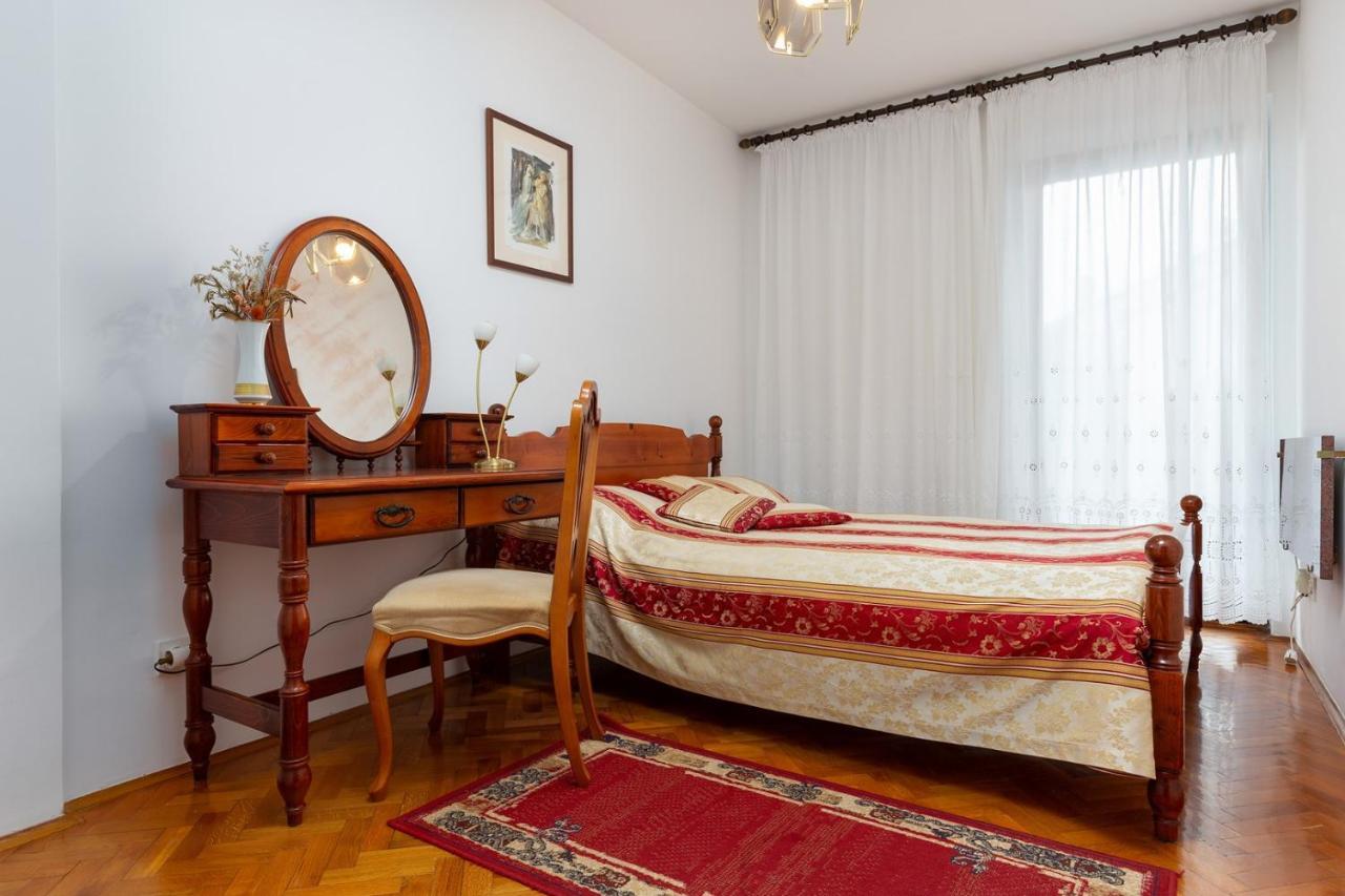 Holiday Apartment Suzana โรวีน ภายนอก รูปภาพ